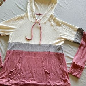 Market and Spruce Large off-white and maroon hoodie.